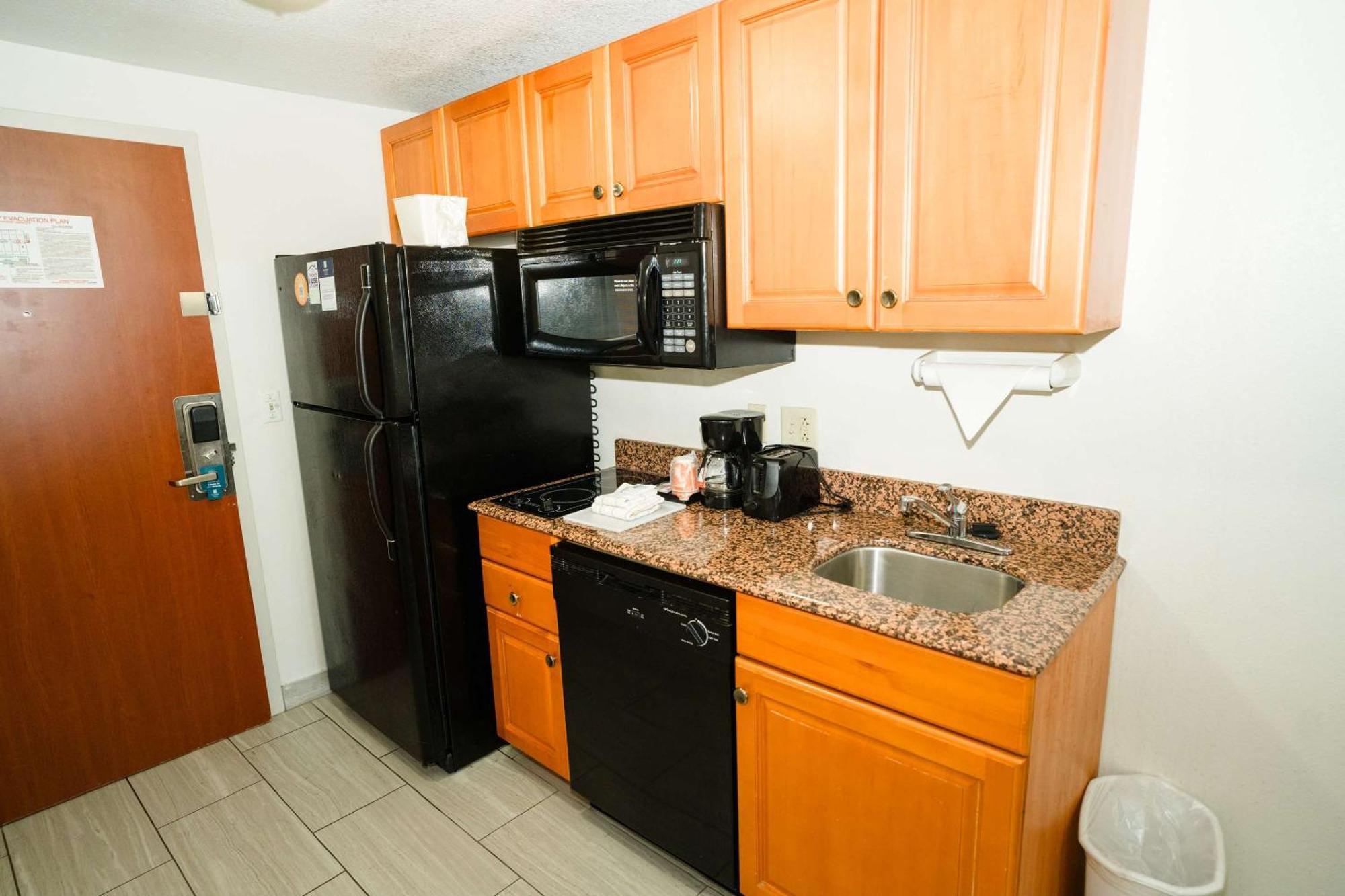 Mainstay Suites Knoxville North I-75 Exterior photo