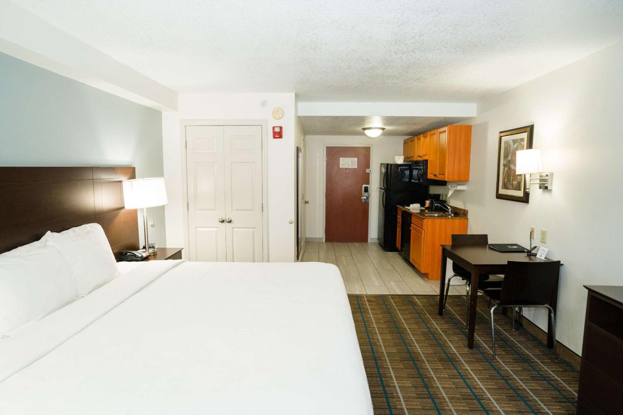 Mainstay Suites Knoxville North I-75 Exterior photo